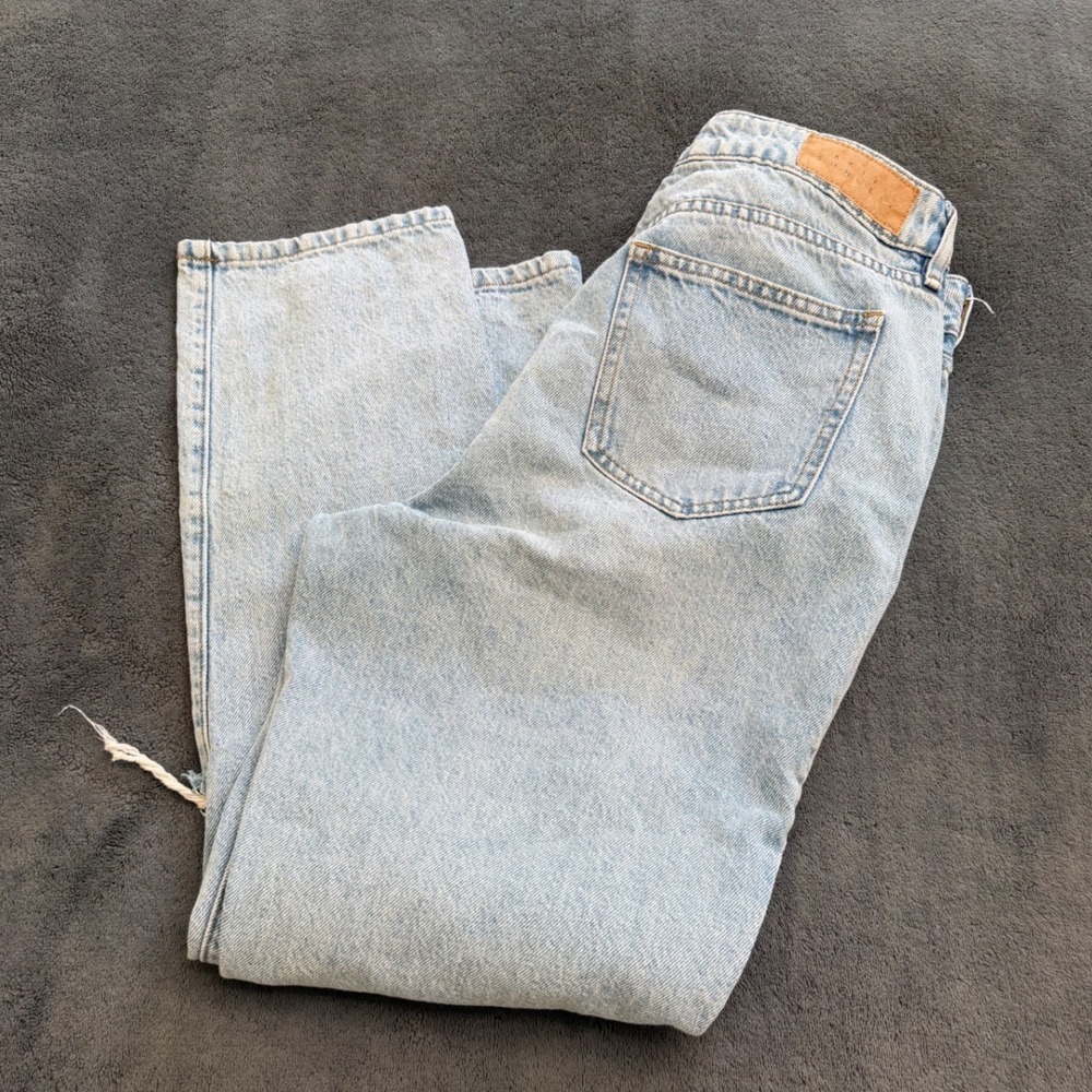 PacSun Mom Jeans Womens 28 Light Blue Excellent Distressed High Rise Tapered Leg - Picture 5 of 8